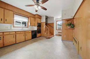 123 Oxford St, Cranston, RI 02920 - Photo 18