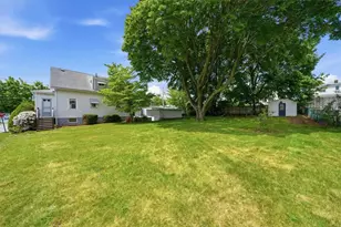123 Oxford St, Cranston, RI 02920 - Photo 12