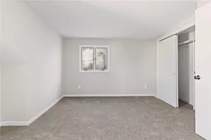 245 Hughes Ave, Pawtucket, RI 02861 - Photo 22