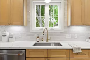 42 Orchard Ave, Barrington, RI 02806 - Photo 14