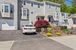 565 Quaker Ln, West Warwick, RI 02893 - Photo 1