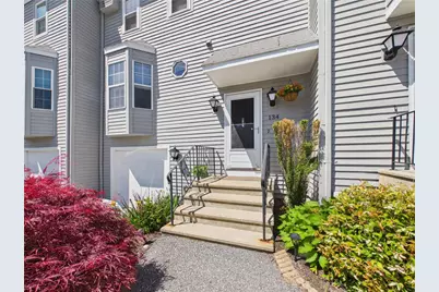 565 Quaker Lane #134, West Warwick, RI 02893 - Photo 2