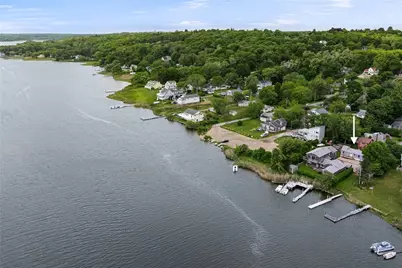 39 Edwards Avenue, South Kingstown, RI 02879 - Photo 1