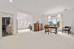 7 Oak Tree Ln, Cranston, RI 02920 - Photo 24