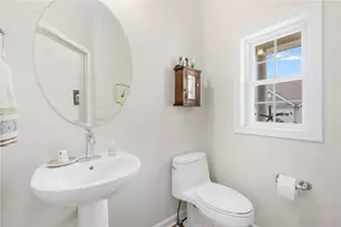 132 Camden Ct, South Kingstown, RI 02879 - Photo 8