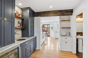2269 E Main Rd, Portsmouth, RI 02871 - Photo 8
