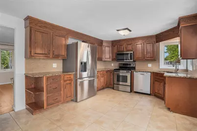 80 Killey Avenue, Warwick, RI 02889 - Photo 8