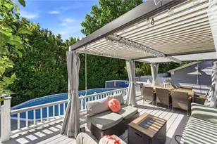 81 Mt View Dr, Cranston, RI 02920 - Photo 32