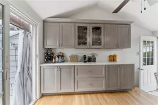81 Mt View Dr, Cranston, RI 02920 - Photo 10