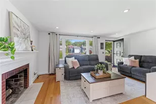 81 Mt View Dr, Cranston, RI 02920 - Photo 12