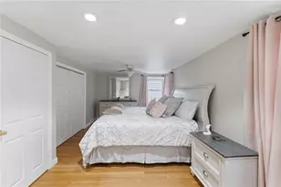 81 Mt View Dr, Cranston, RI 02920 - Photo 16