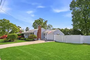 81 Mt View Dr, Cranston, RI 02920 - Photo 4