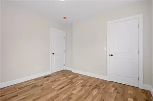 129 Briggs St, Providence, RI 02905 - Photo 18