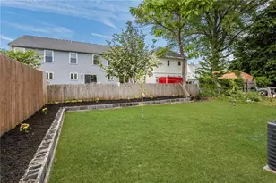 129 Briggs St, Providence, RI 02905 - Photo 40