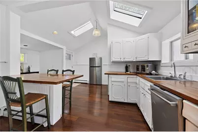 16 Courtway Street, Narragansett, RI 02882 - Photo 16