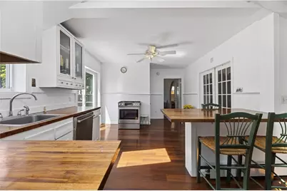 16 Courtway Street, Narragansett, RI 02882 - Photo 20