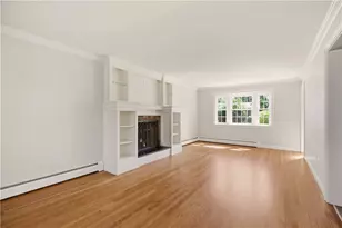 5 Heritage Rd, Bristol, RI 02809 - Photo 8