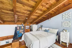 36 Maple St, South Kingstown, RI 02879 - Photo 10