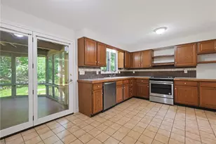 16 Blacksmith Rd, Cumberland, RI 02864 - Photo 14