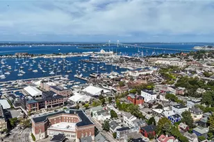 26 Franklin St, Newport, RI 02840 - Photo 6