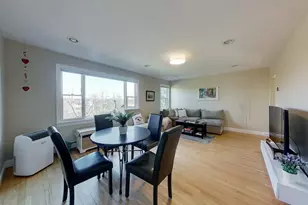 2 E Blvd, Middletown, RI 02842 - Photo 8