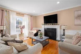 14 Dover Ave, Lincoln, RI 02865 - Photo 4