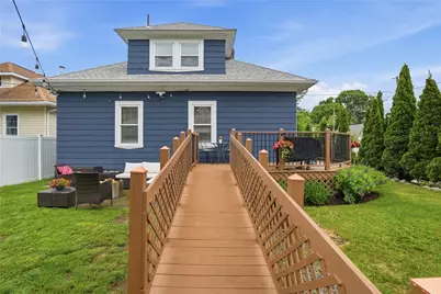 111 Anderton Avenue, Pawtucket, RI 02860 - Photo 6