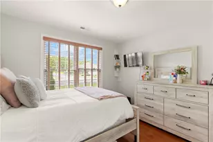 1604 Village Green Cir, Coventry, RI 02816 - Photo 10