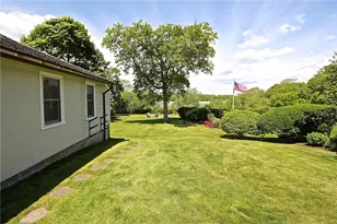 215 Coggeshall Ave, Newport, RI 02840 - Photo 46