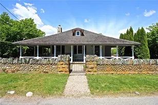 215 Coggeshall Ave, Newport, RI 02840 - Photo 1