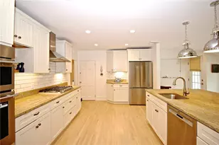 215 Coggeshall Ave, Newport, RI 02840 - Photo 14