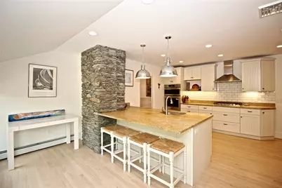 215 Coggeshall Avenue, Newport, RI 02840 - Photo 16