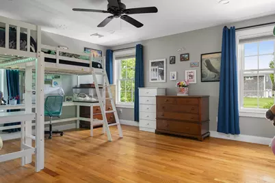 131 Greystone Terrace, Portsmouth, RI 02871 - Photo 18