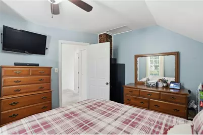 34 Lake Avenue, Barrington, RI 02806 - Photo 24