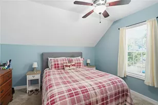 34 Lake Ave, Barrington, RI 02806 - Photo 16