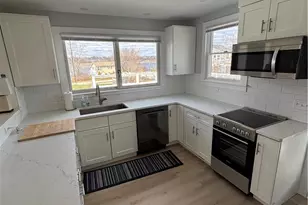53 Bayberry Rd, Narragansett, RI 02882 - Photo 2