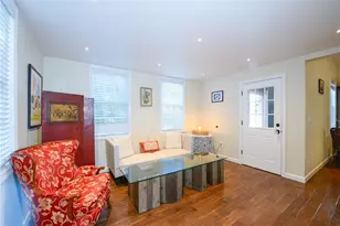 24 Anthony St, Newport, RI 02840 - Photo 4