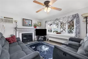 22 Mayfield St, Pawtucket, RI 02861 - Photo 6