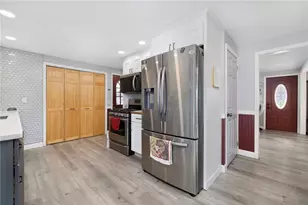 22 Mayfield St, Pawtucket, RI 02861 - Photo 14