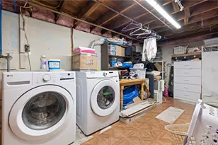 22 Mayfield St, Pawtucket, RI 02861 - Photo 30