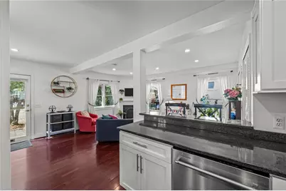 2 Lasalle Place, Newport, RI 02840 - Photo 24