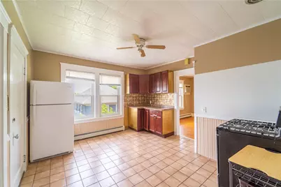 18 Dunnell Avenue, Pawtucket, RI 02860 - Photo 12