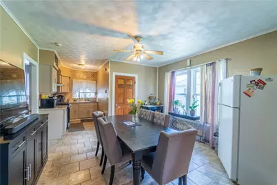 18 Dunnell Avenue, Pawtucket, RI 02860 - Photo 4