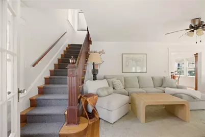 138 Gibbs Avenue, Newport, RI 02840 - Photo 18