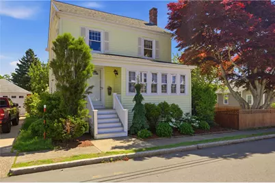 138 Gibbs Avenue, Newport, RI 02840 - Photo 2