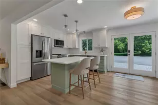 81 Bristol Ferry Rd, Portsmouth, RI 02871 - Photo 30