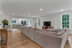 81 Bristol Ferry Rd, Portsmouth, RI 02871 - Photo 28