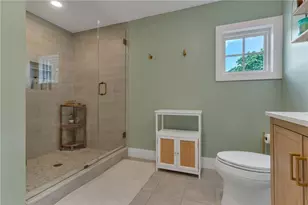 81 Bristol Ferry Rd, Portsmouth, RI 02871 - Photo 22