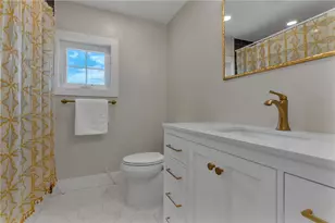 81 Bristol Ferry Rd, Portsmouth, RI 02871 - Photo 26