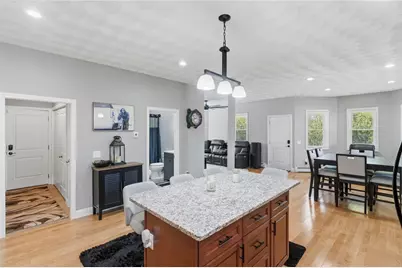 19 Curry Road, Cranston, RI 02920 - Photo 6